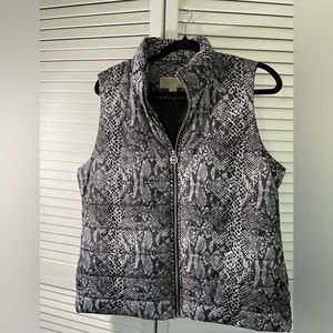 Michael Kors black and white animal print puffer vest, size Large